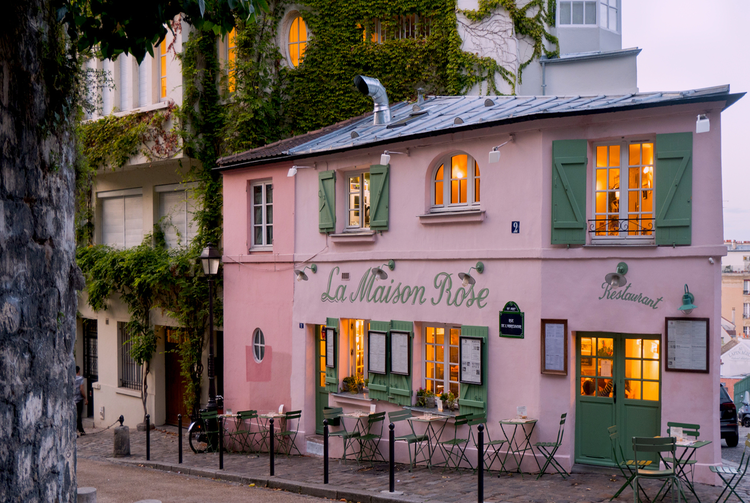 PARIS : VENDANGES À MONTMARTRE