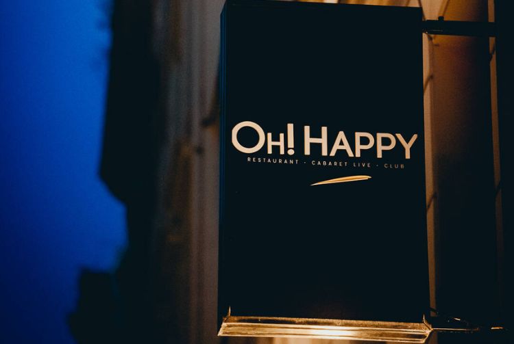 DÉJEUNER SPECTACLE « NOS JOURS HEUREUX » AU CŒUR DE PARIS