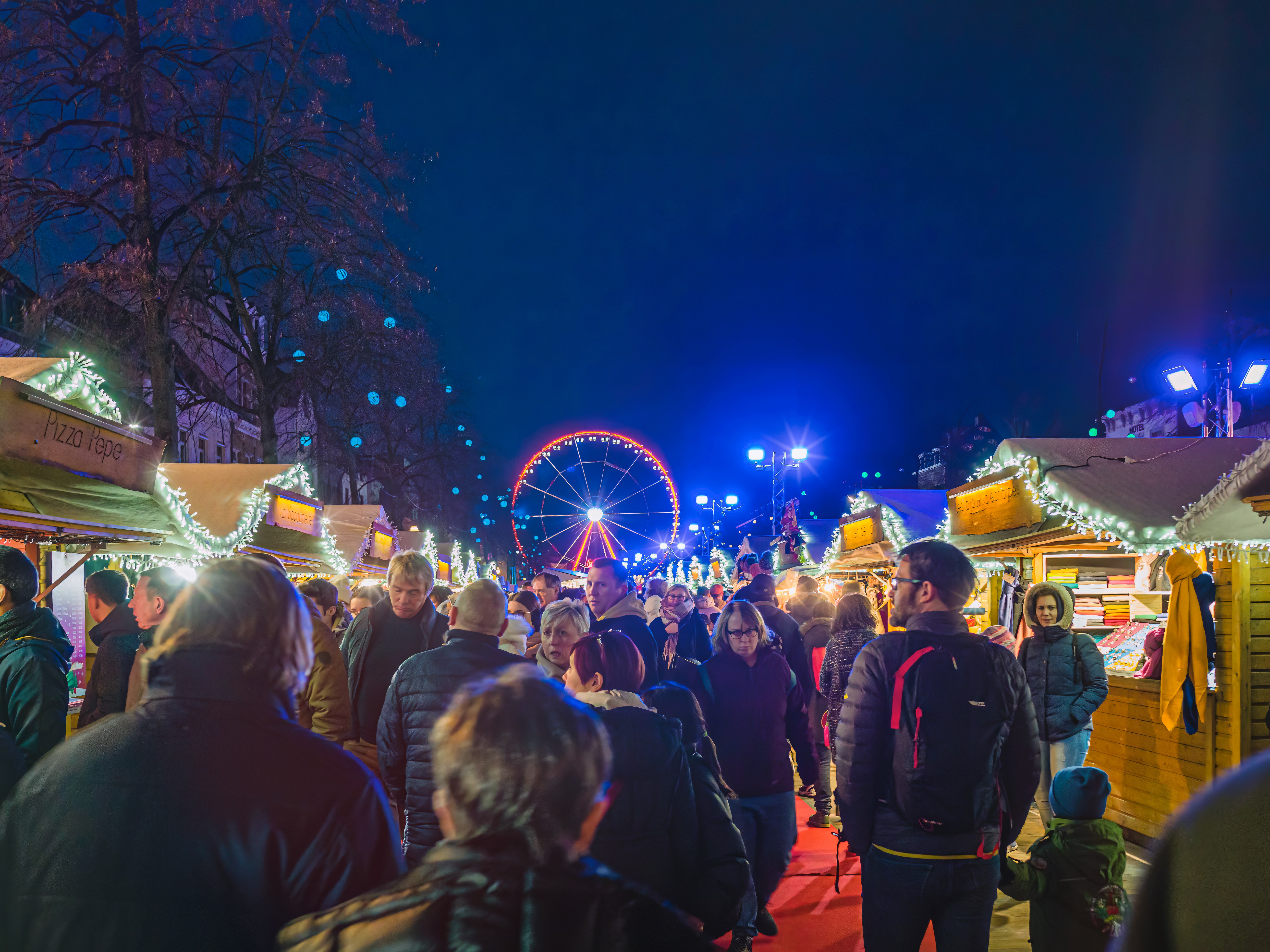 BRUXELLES :  MARCHE DE NOEL - PLAISIR D’HIVER