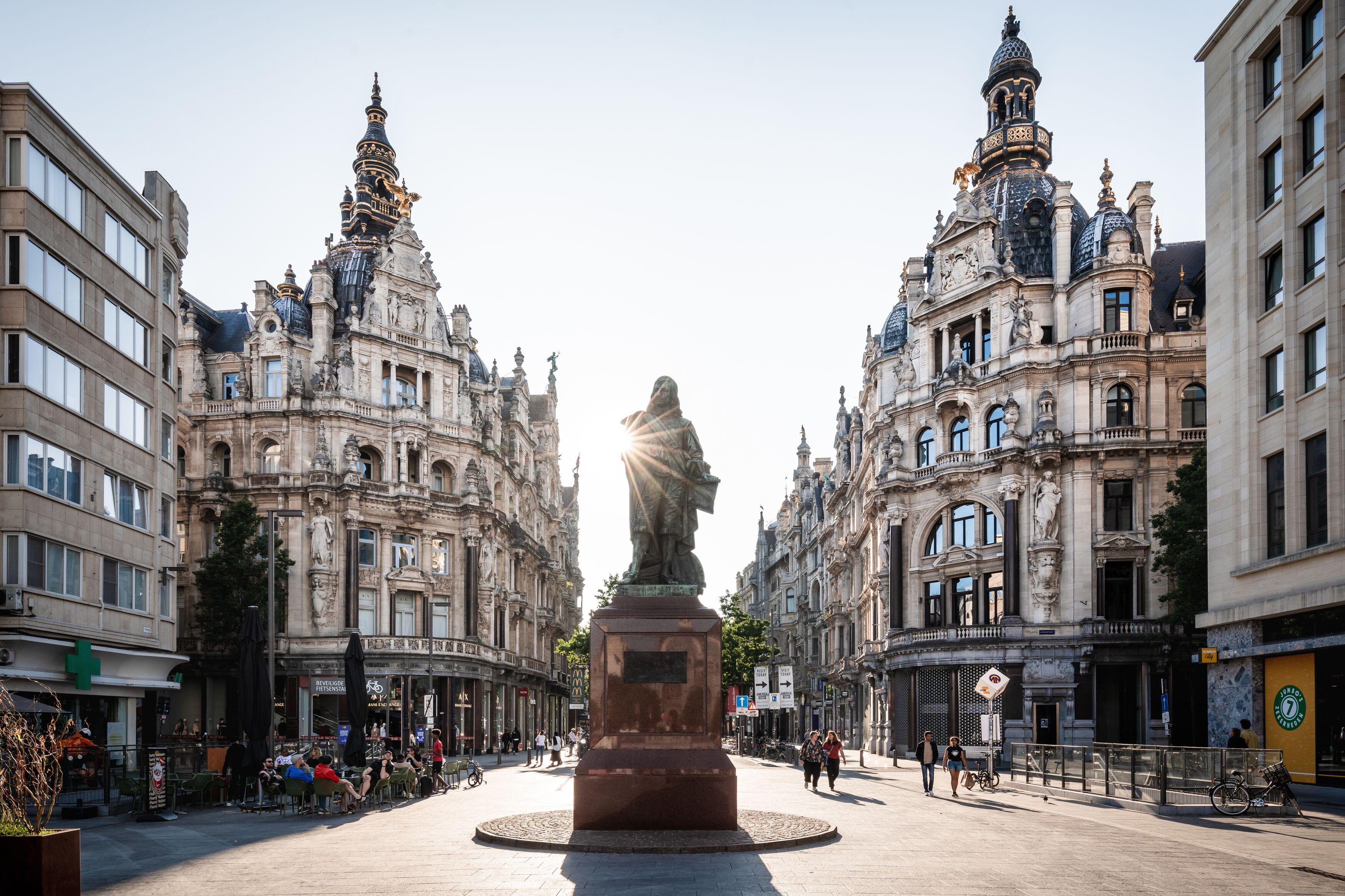 ANVERS, LES SOLDES 