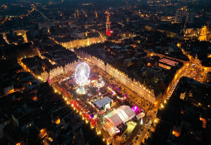 ARRAS EN TENUE DE NOËL - DEPART GARANTI