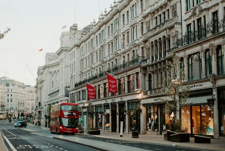 SOLDES À LONDRES