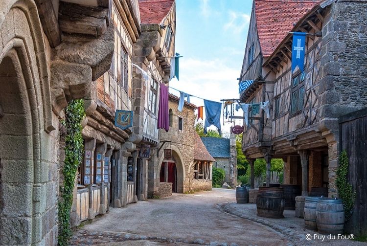 SÉJOUR AU PUY DU FOU 