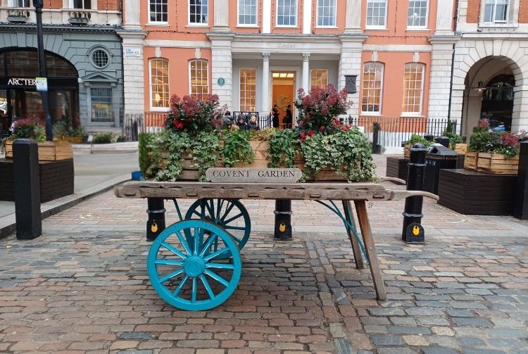 LONDRES CROISIÈRE SUR LA TAMISE ET MUSÈE TUSSAUDS