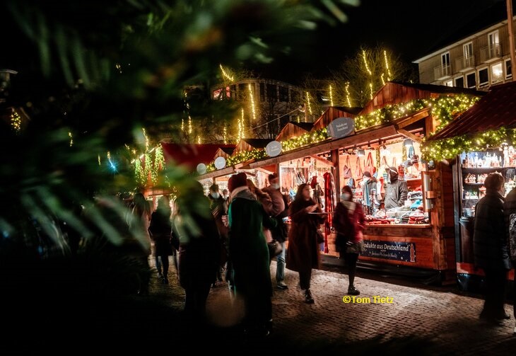 AIX LA CHAPELLE : LA CITE IMPERIALE SOUS LES LUMIERES DE NOEL