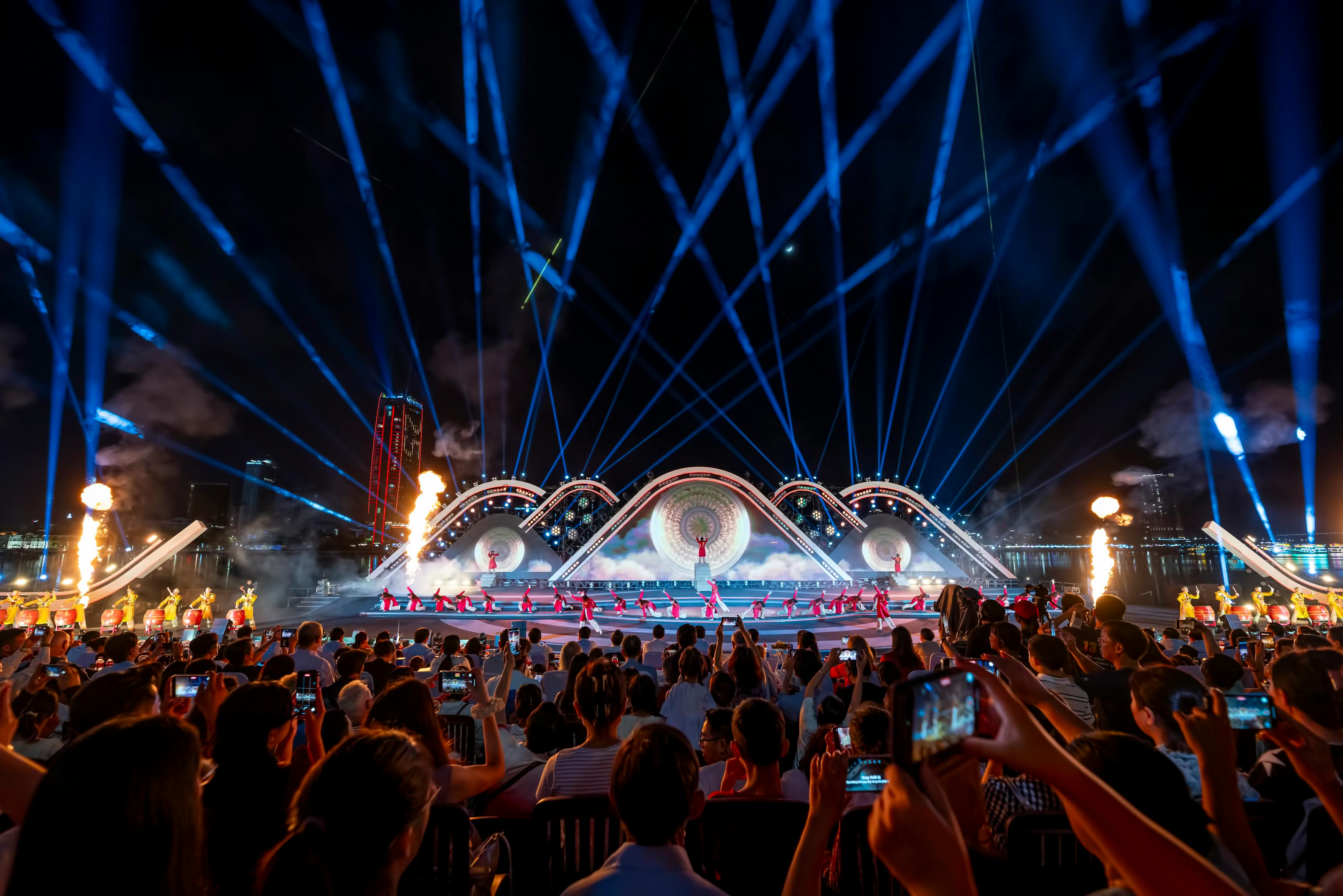 SPECTACLE SHEN YUN A PARIS