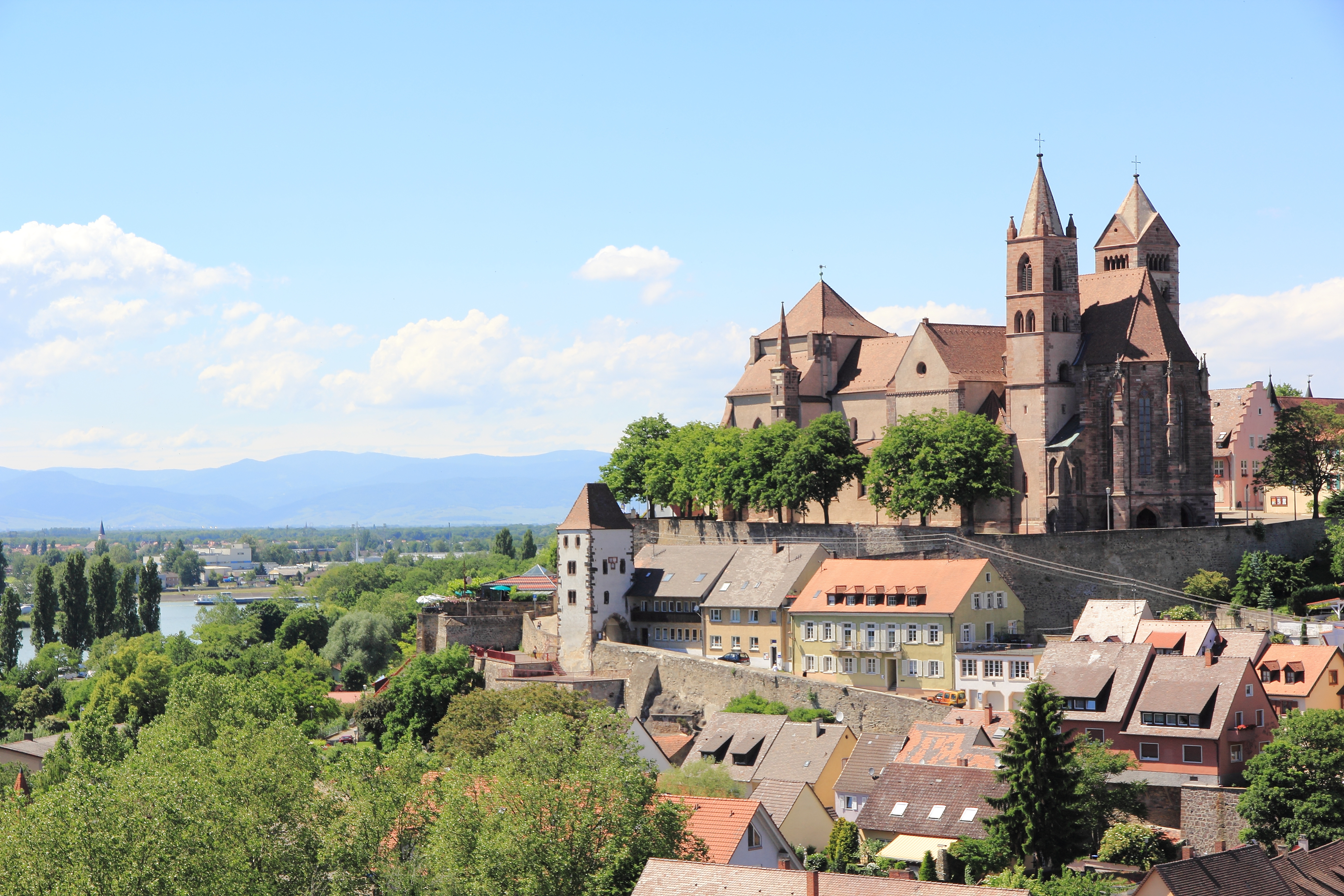 CROISIEUROPE : Le Rhin, la Suisse et le légendaire Glacier Express