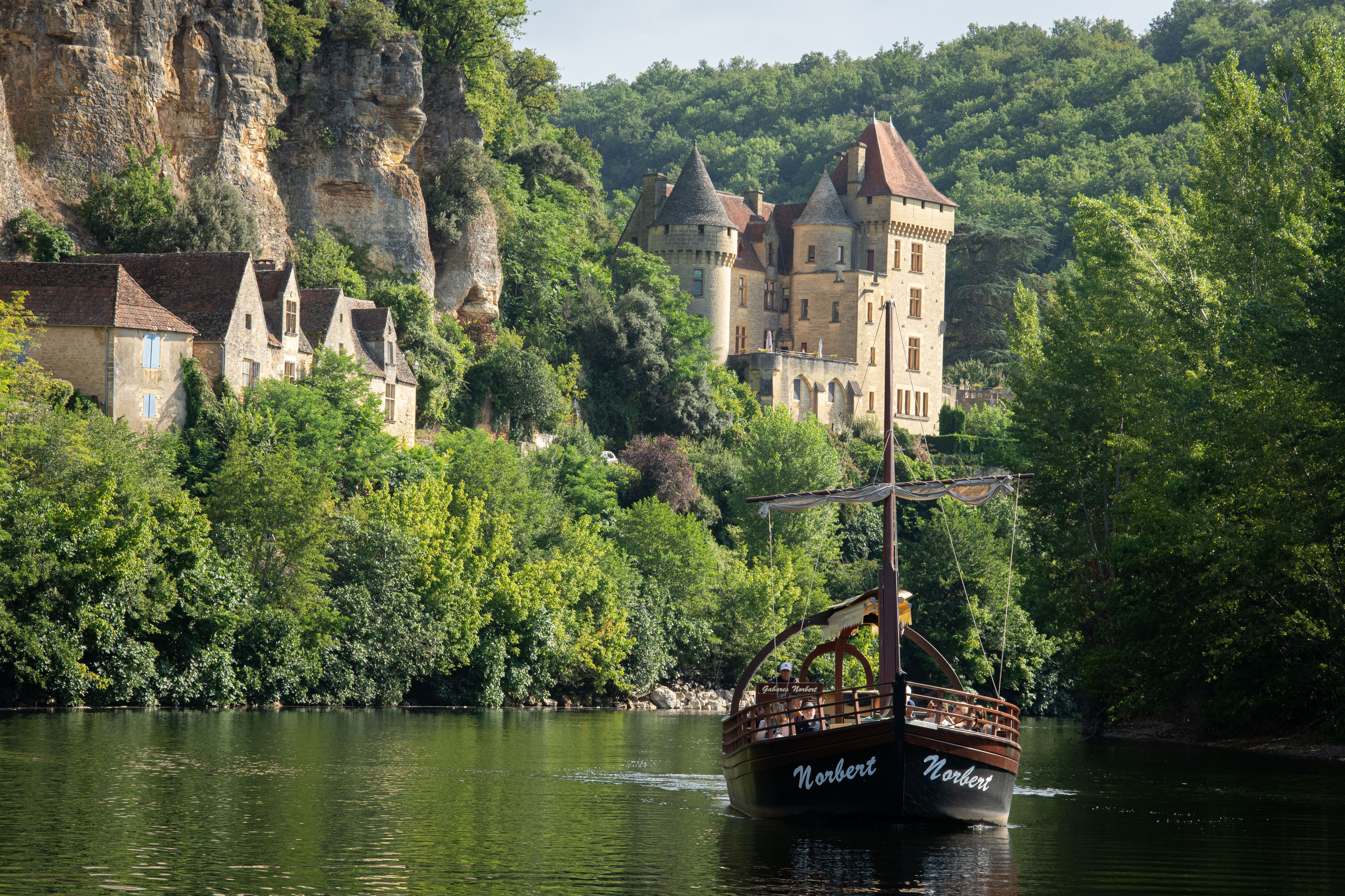 LES TRESORS DU PERIGORD, ENTRE HISTOIRE ET TRADITIONS